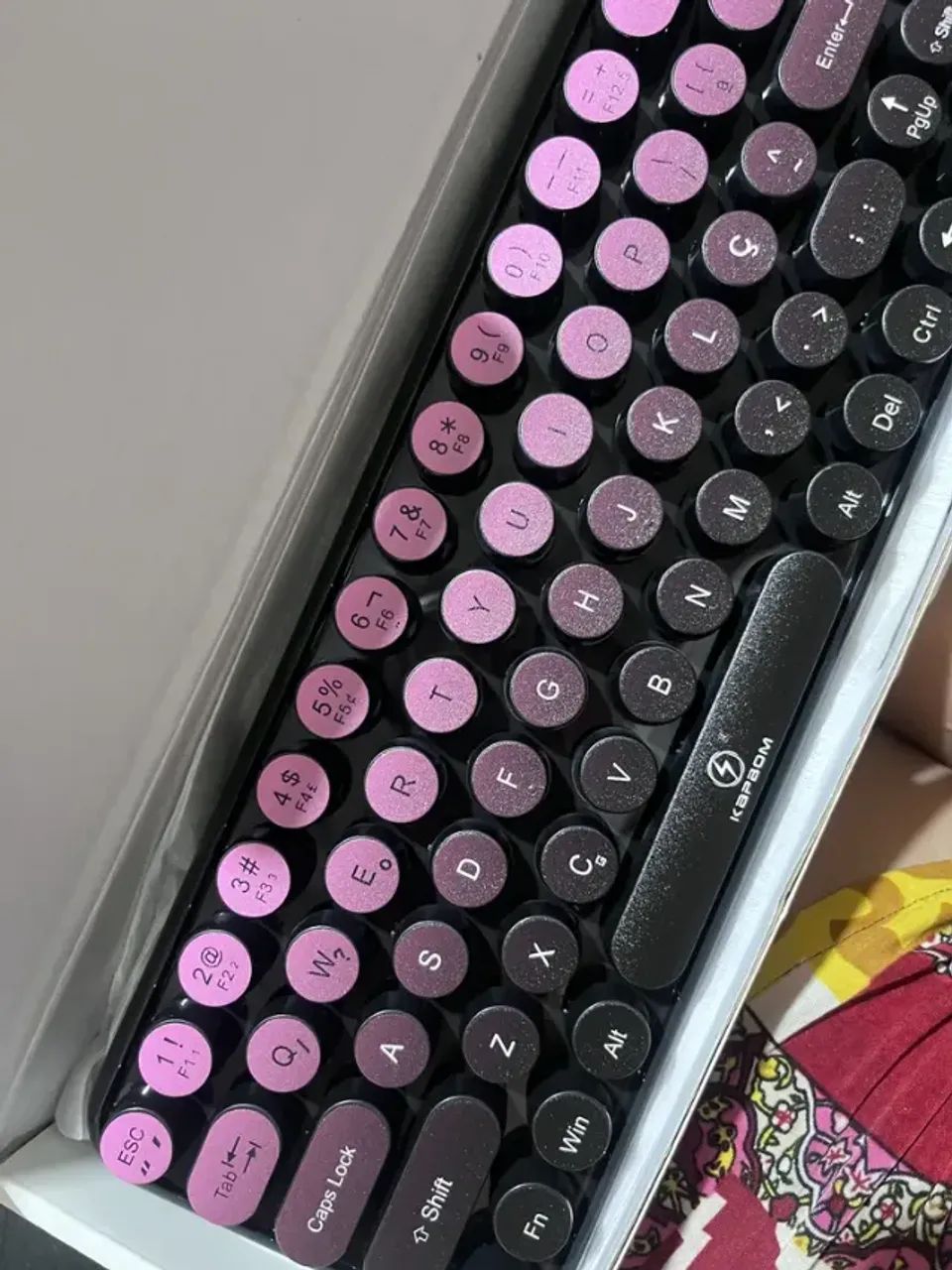 Kit teclado e Mouse Sem Fio Kapbom - Foto 4