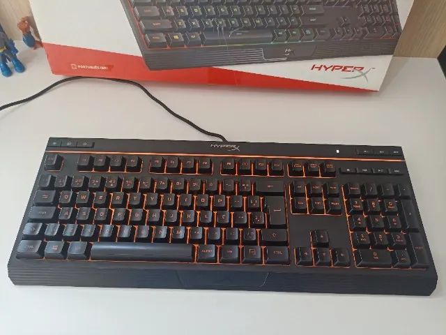 Teclado HyperX Alloy Core RGB Preto ABNT2 - Foto 2