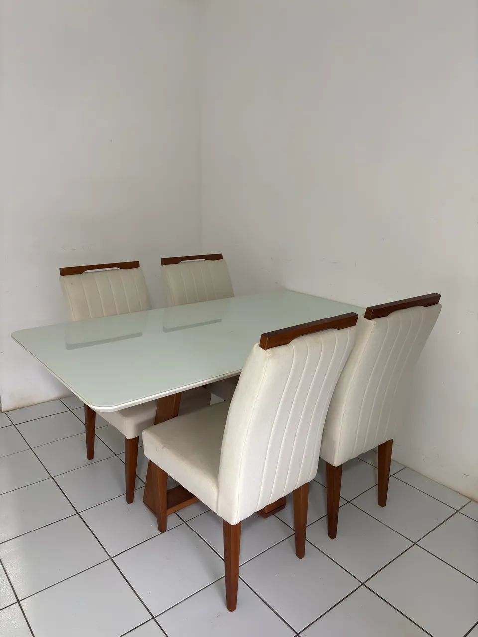 Mesa jantar 4 cadeiras - PREÇO NEGOCIÁVEL  - Foto 4