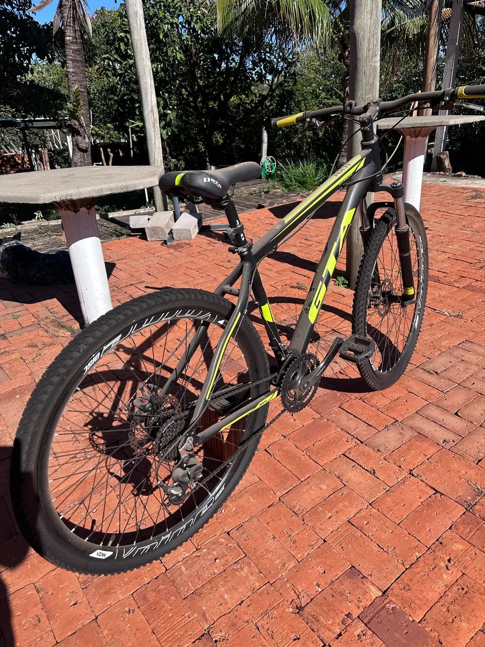 Bicicleta Aro 29 GTA 21Marchas Shimano  - Foto 4
