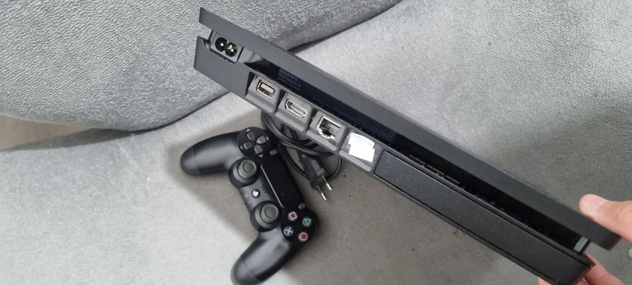 PS4 slim 500 GB + 1 controle  - Foto 3