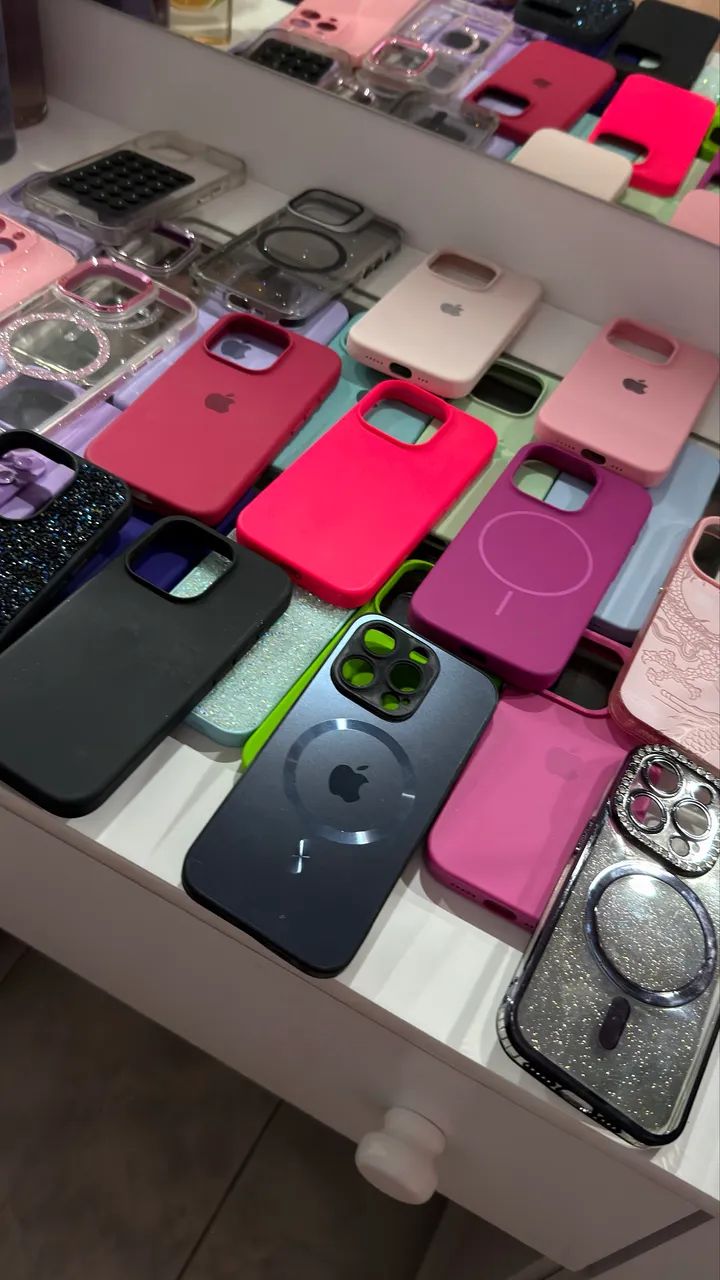 Cases para IPhone 15 Pro - Foto 4
