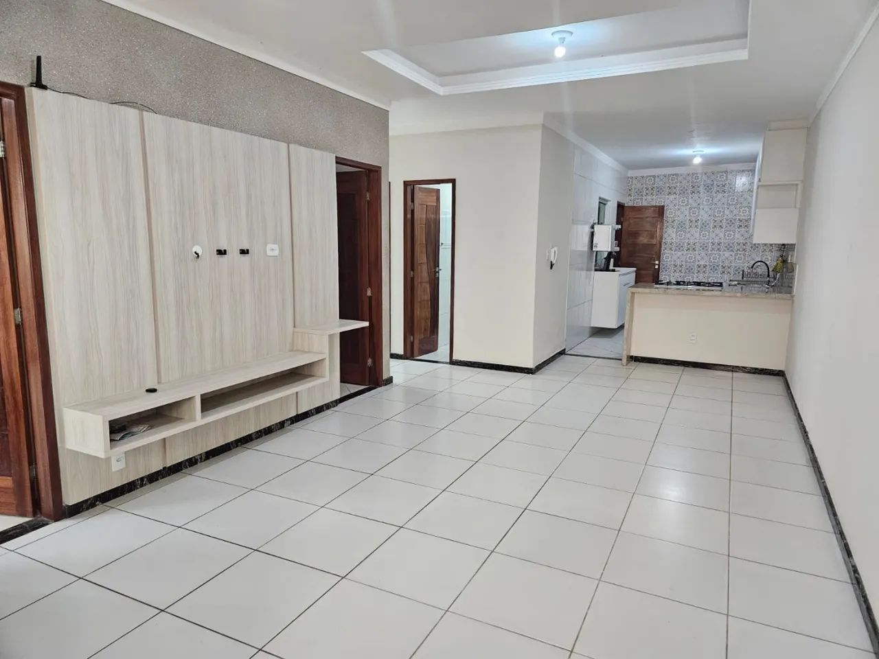 CASA TERREA COM 3/4 SUITE NA ATALAIA SEMI MOBILHADA