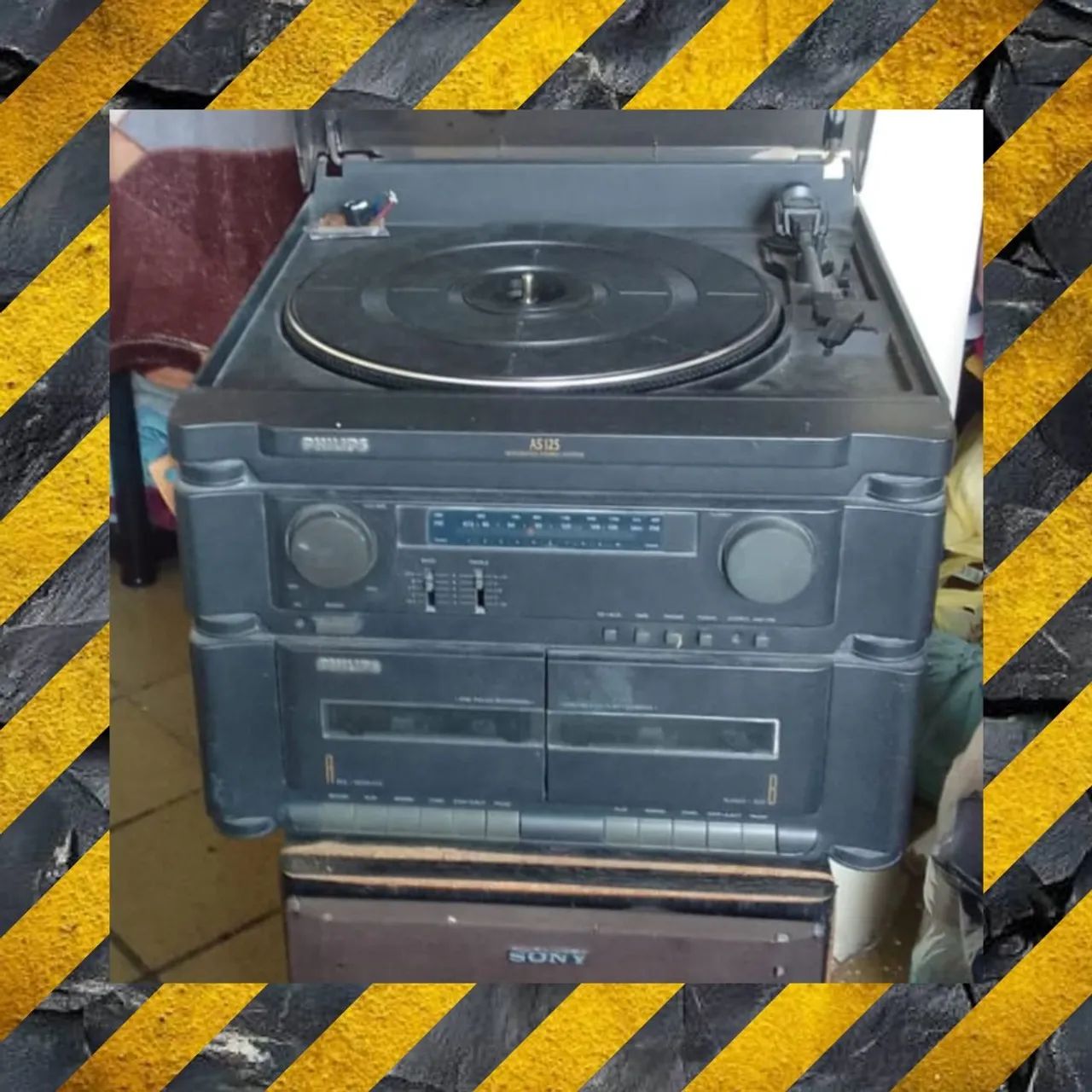 Radiola com caixas de som