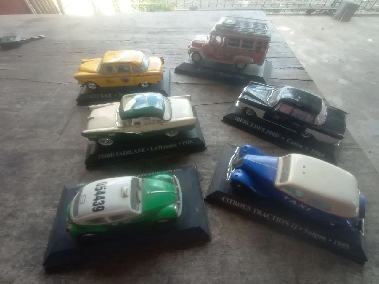 Táxis miniaturas antigas