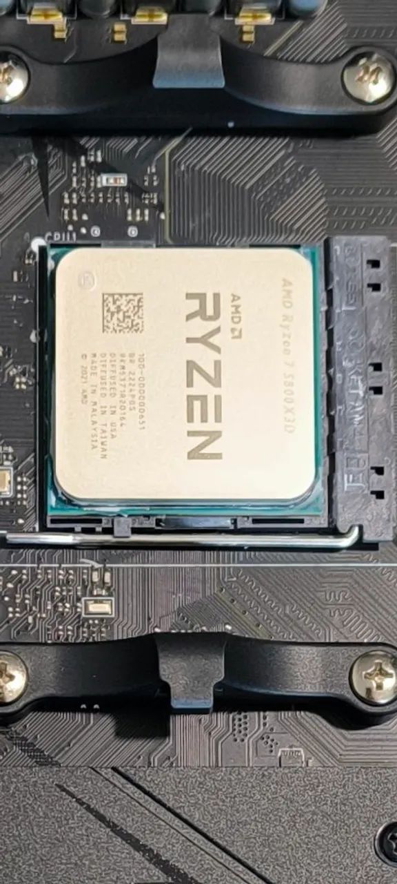Ryzen 5800x3D   - Foto 2