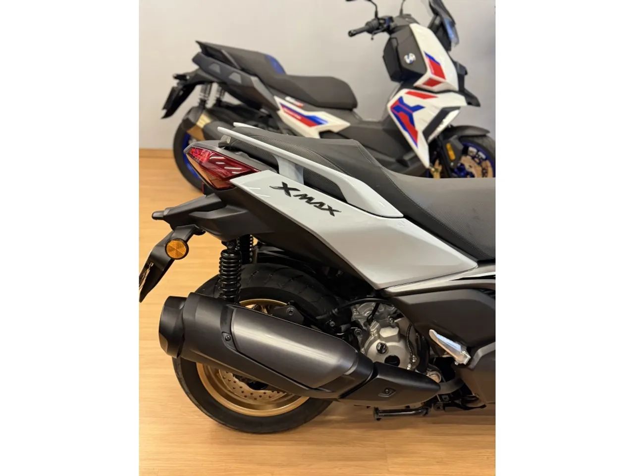 Yamaha Xmax 300 connected abs 2026 - Foto 3
