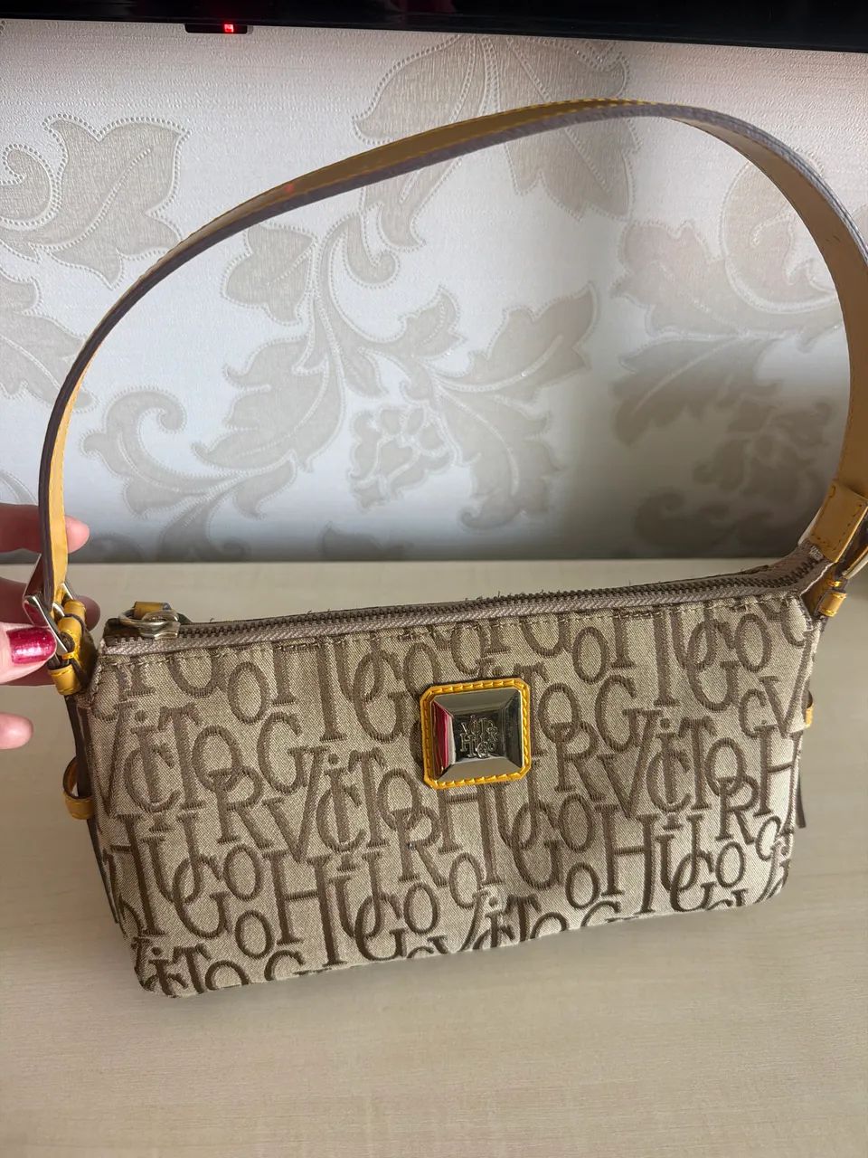 Bolsa Victor Hugo