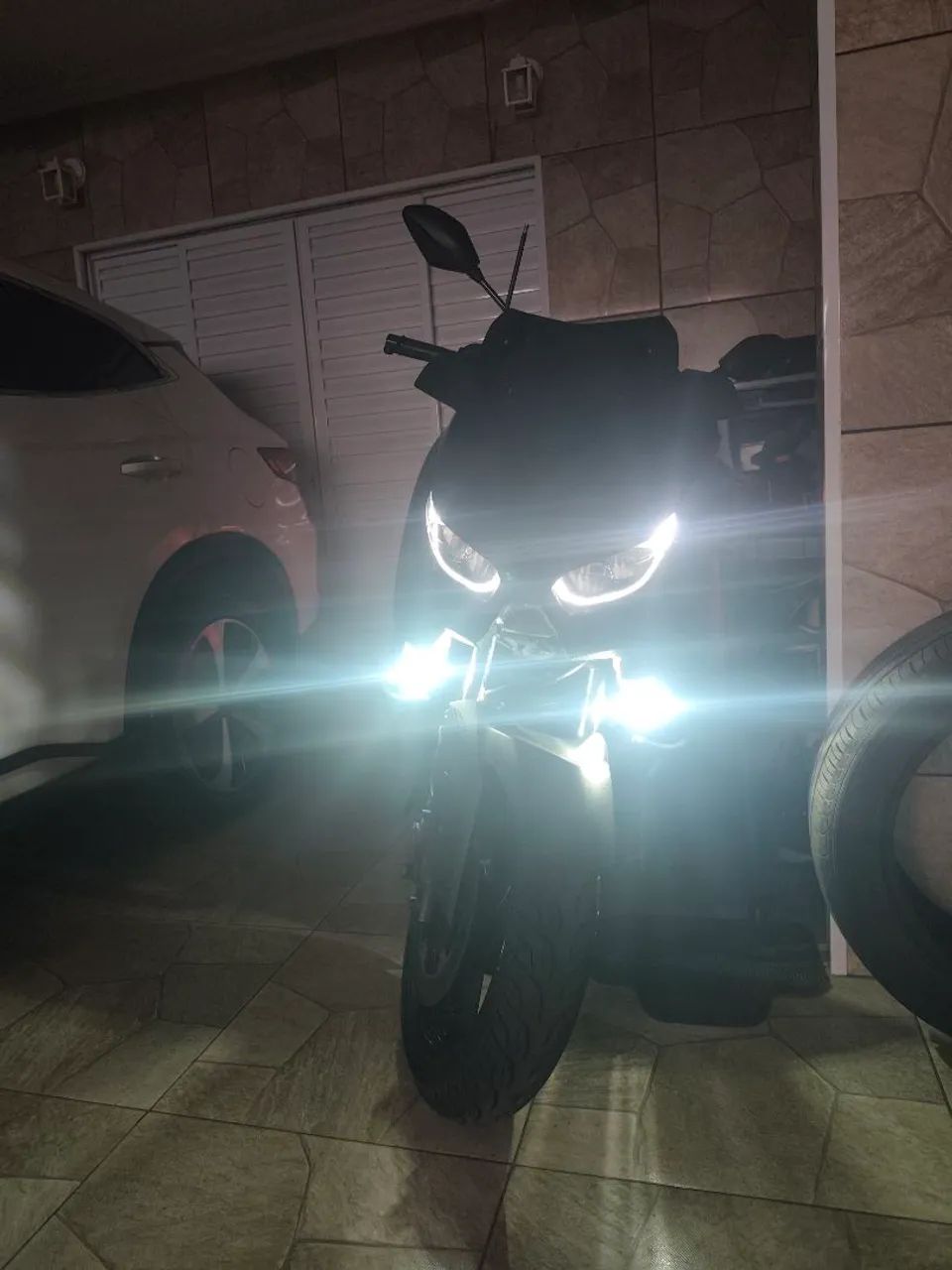 Vendo XMAX zerada de tudo  - Foto 3