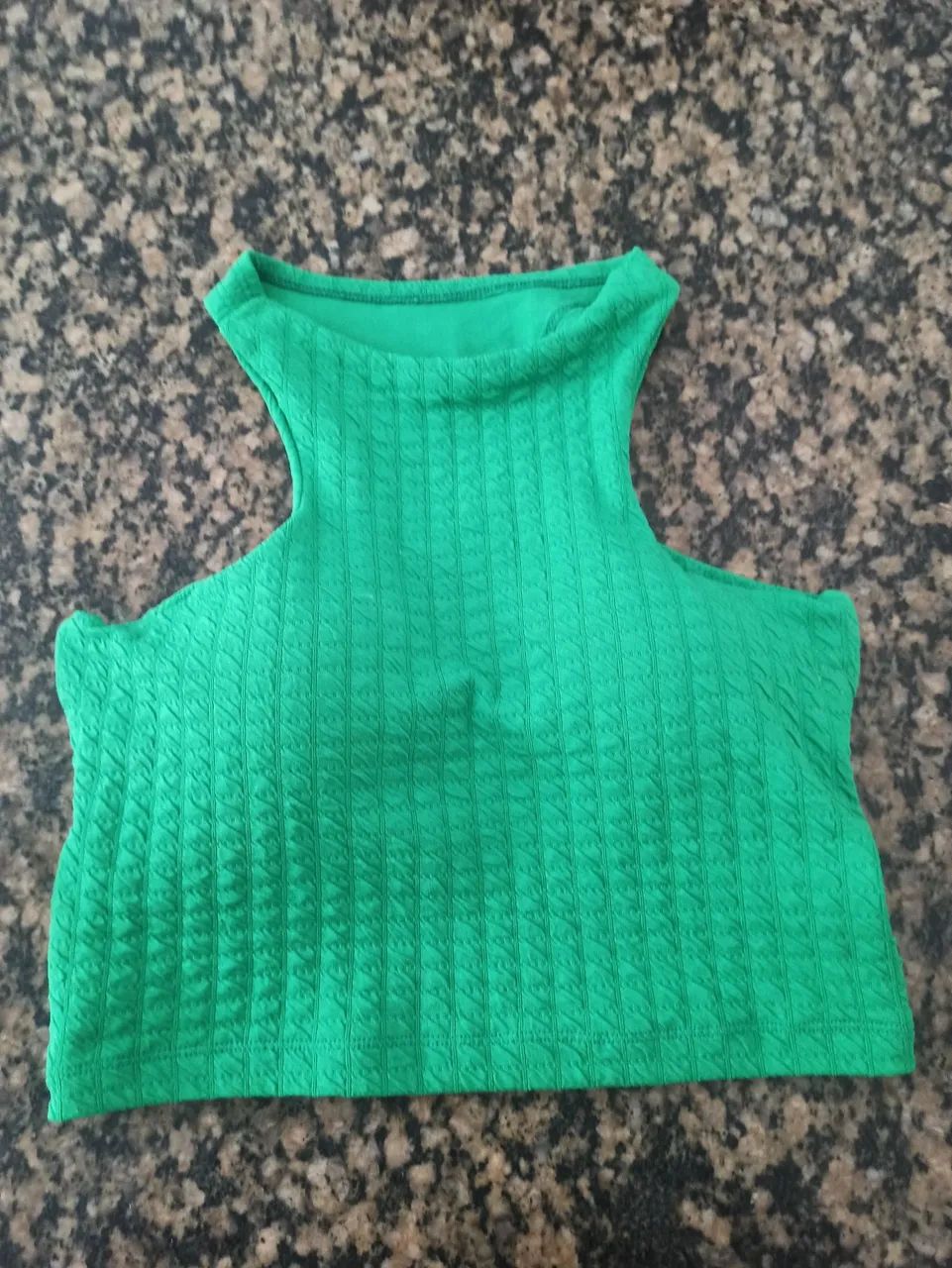 Cropped verde com bojo 