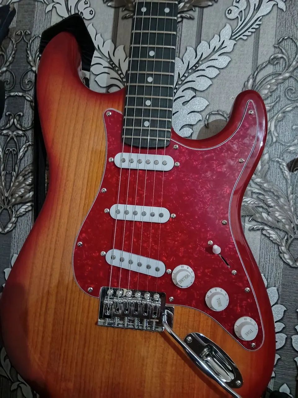Guitarra nova - Foto 2
