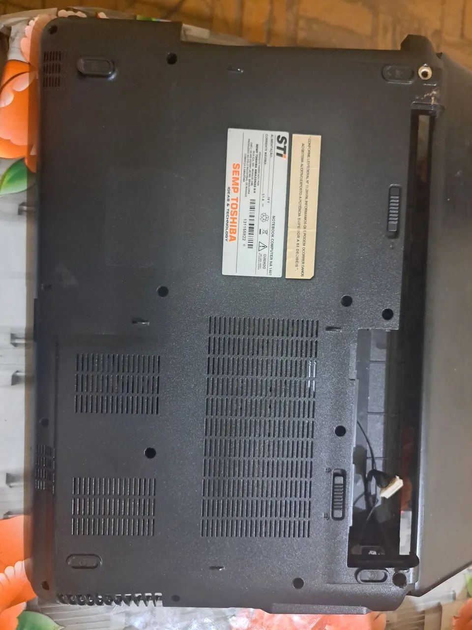 Carcaça Completa Com Tela E Teclado Notebook Semp Toshiba STi NA 1401 - Foto 3
