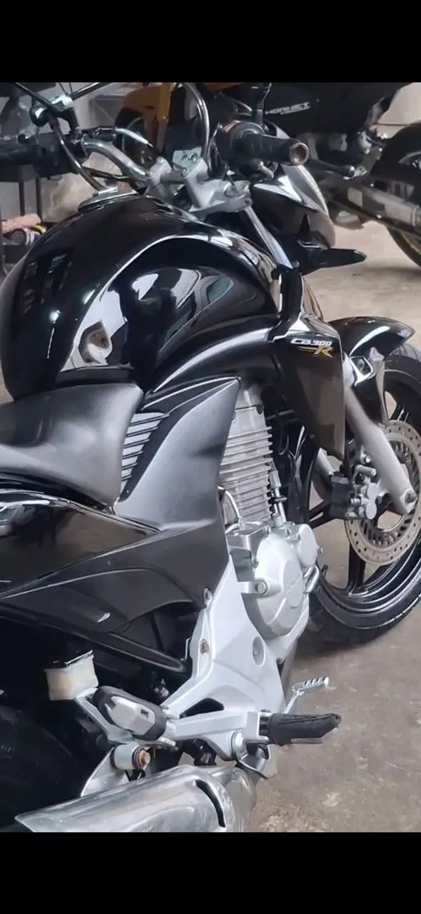 CB 300 - Foto 4