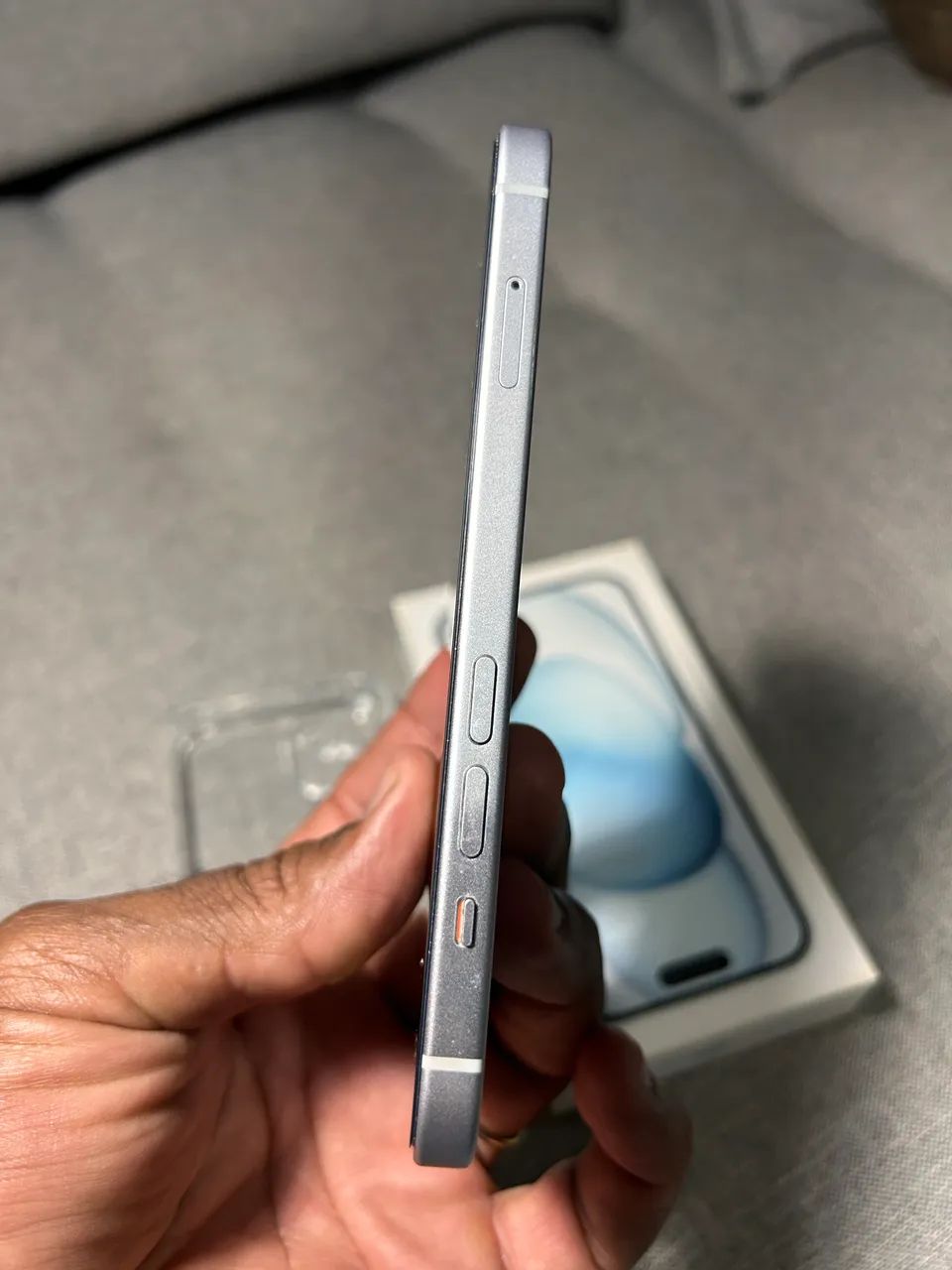 iPhone 15 128 - bateria 87% - Foto 2