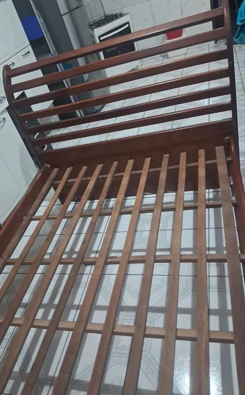 Vendo cama de Angelim em excelente estado - Foto 3