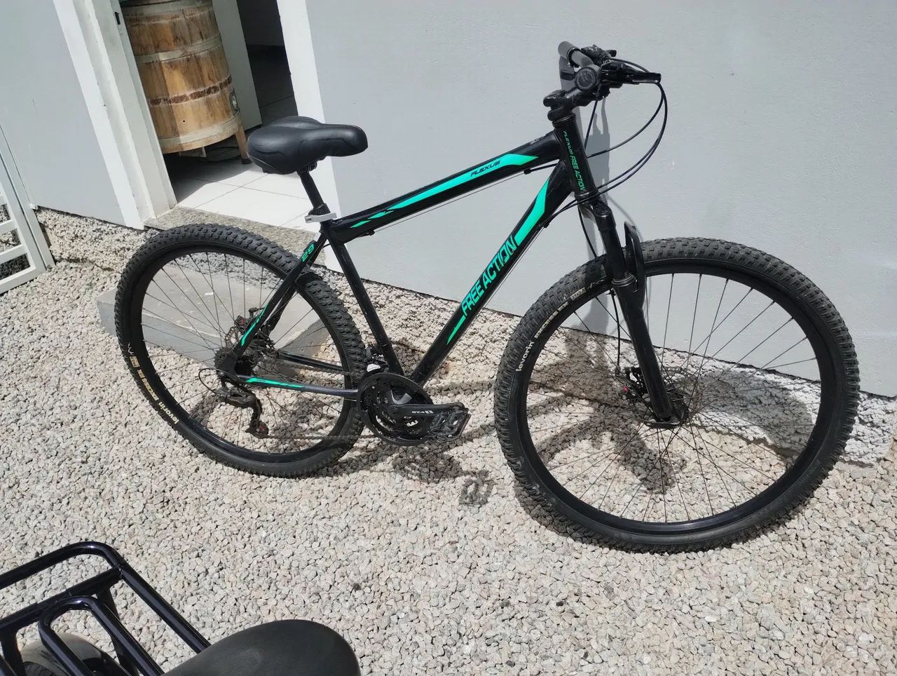 Bicicleta aro 29 Free action ótimo estado  - Foto 5
