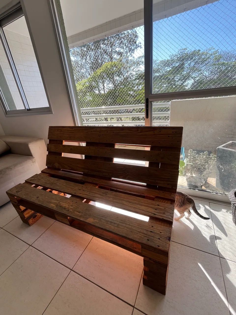 Banco de Pallet Envernizado  - Foto 3