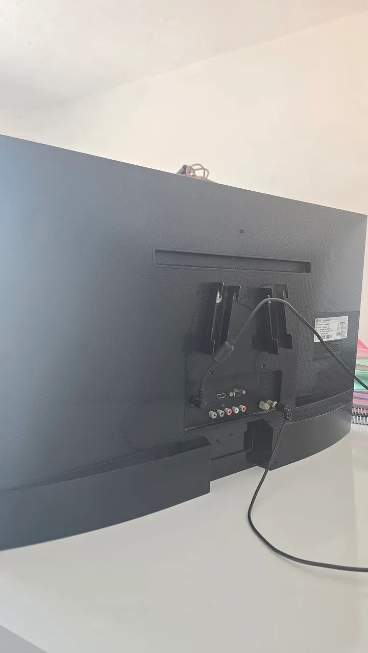 TV LG 22 POLEGADAS  - Foto 3