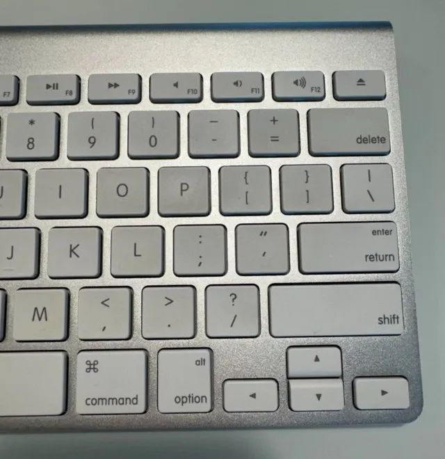 Teclado Apple A1314 - IMPECÁVEL E MENOR PREÇO DA INTERNET - Foto 4