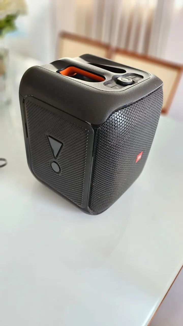Caixa de Som Bluetooth JBL PartyBox Encore Essential 100W - Foto 4
