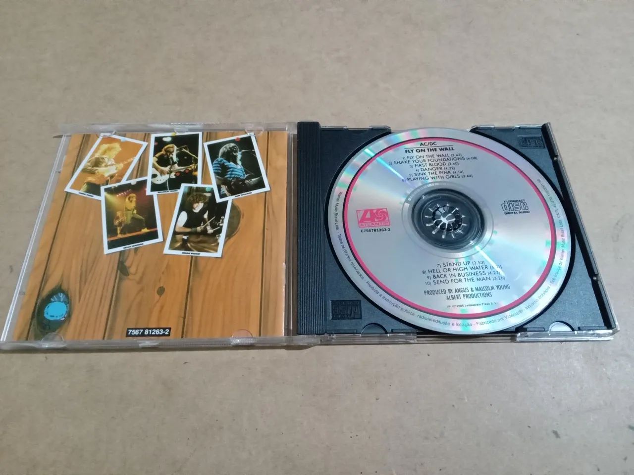 Cd ac dc fly on the wall - Foto 3