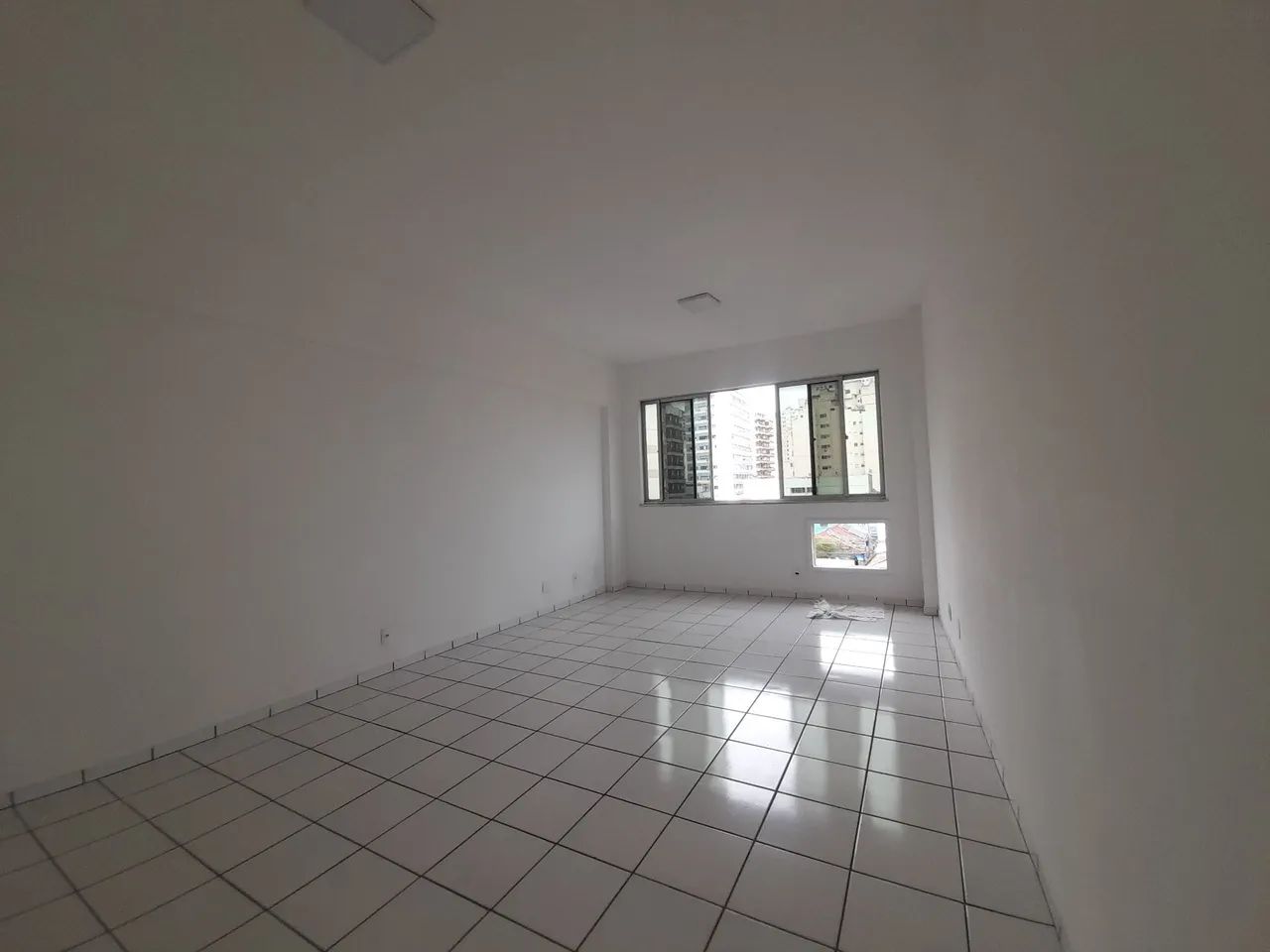 SALA COMERCIAL RUA DR PAULO FROES MACHADO