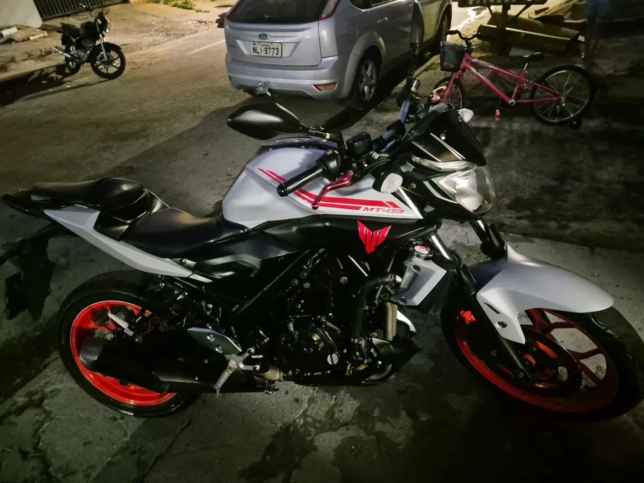 Moto Yamaha MT03 - Foto 4