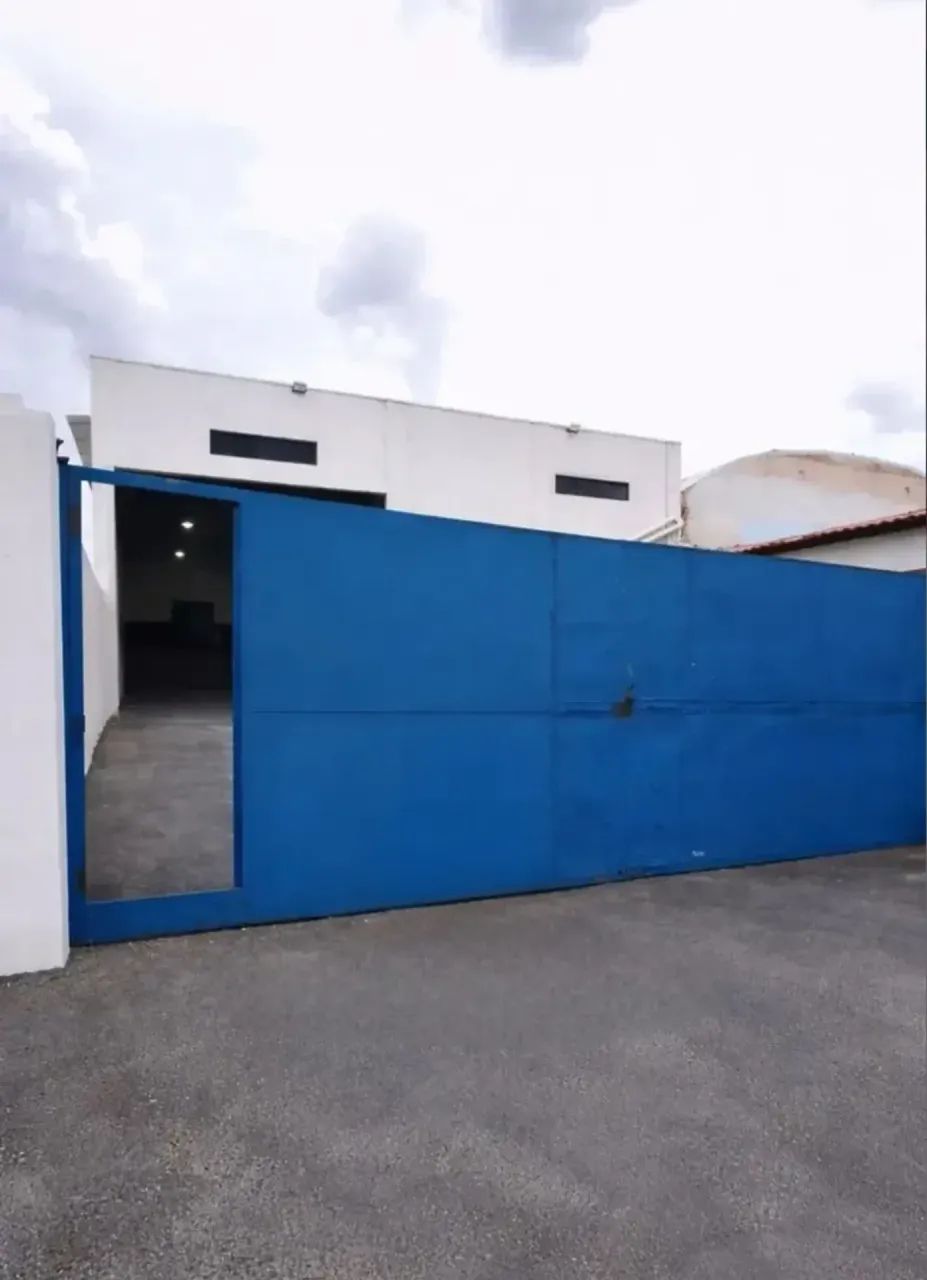 Alugo barracão com aprox. 400m² próximo da Av. Fernando Correa - Cuiabá - MT - Foto 5