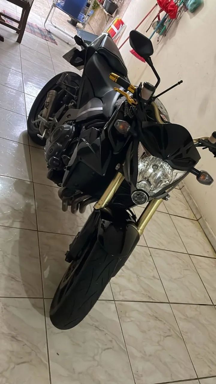 HONDA CB 1000R 18 MIL KM IPVA PAGO AC TROCA  - Foto 8