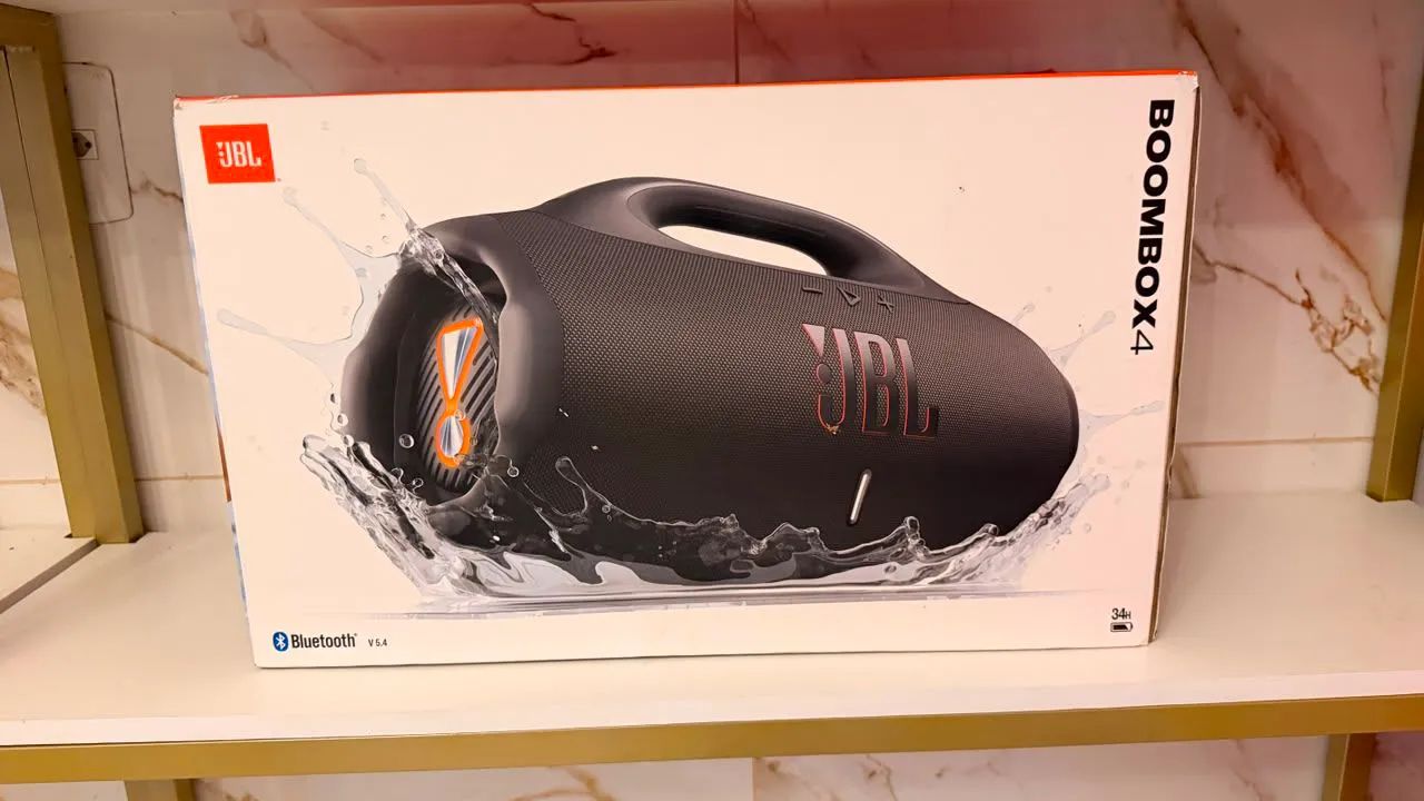 Bombox 4 sem uso.