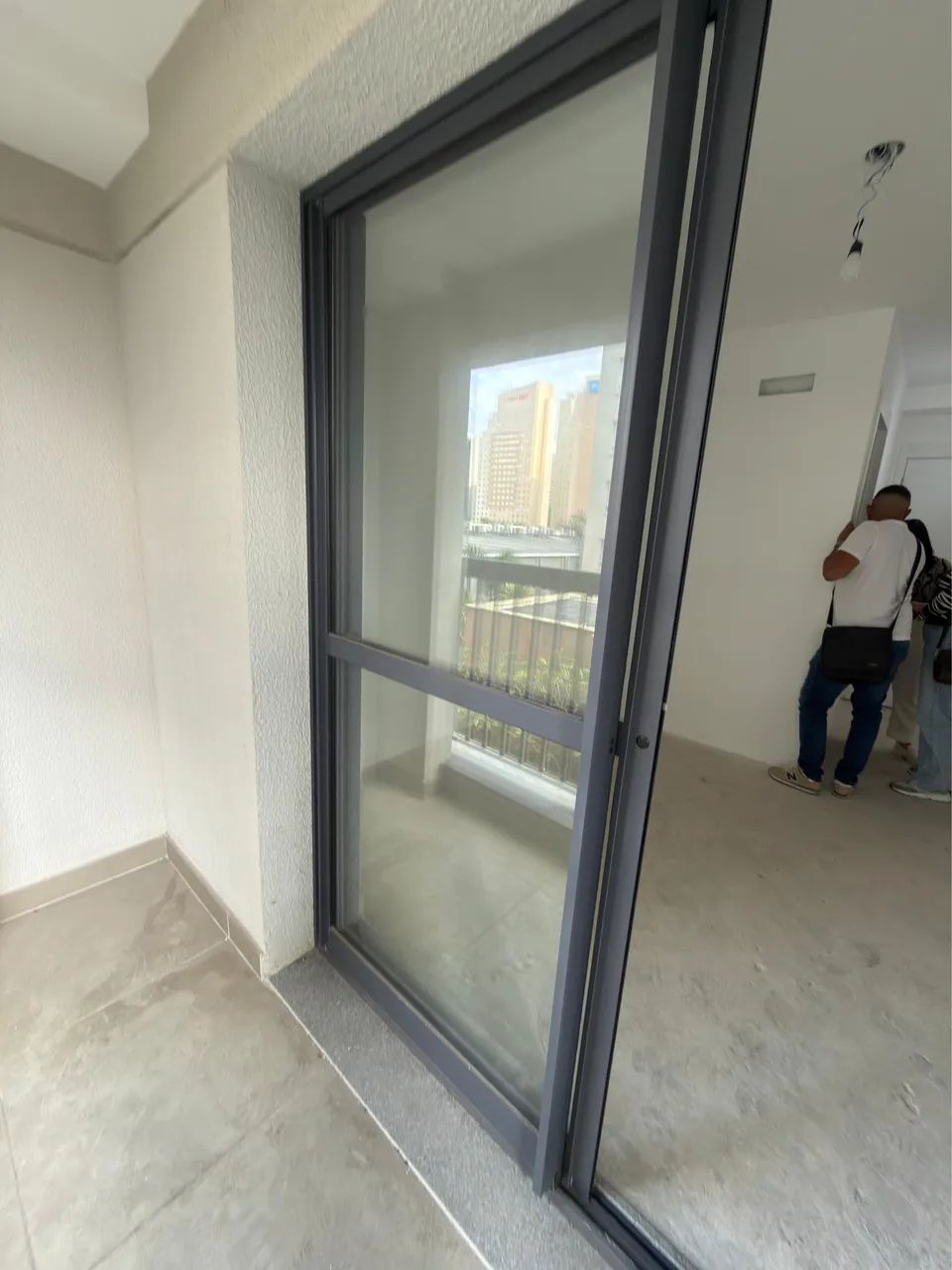 Porta balcão de correr 2 folhas para terraço 