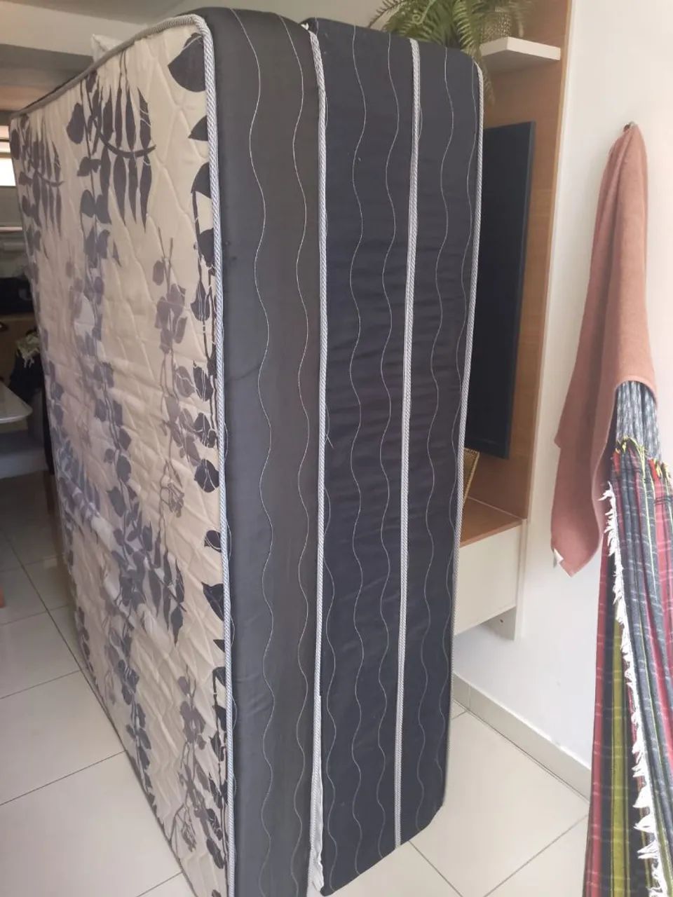 Cama casal Box,bem conservada  - Foto 2
