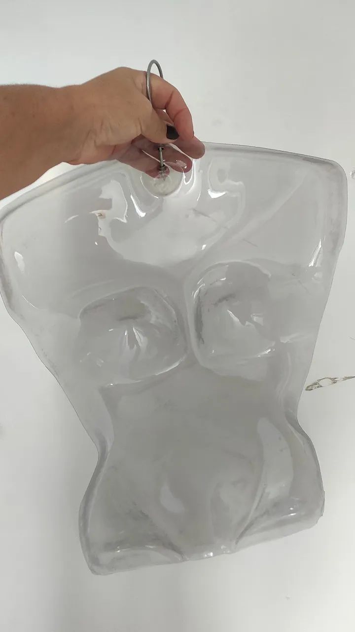 Cabide de corpo com material de pet. USADO. - Foto 3