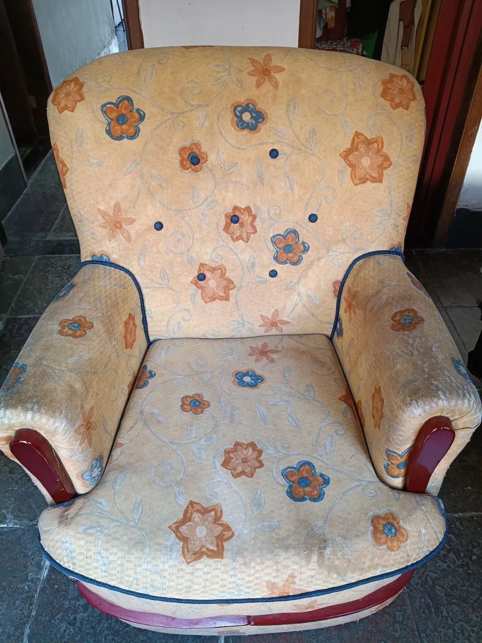 Poltrona para quarto ou sala (usada) - Foto 4