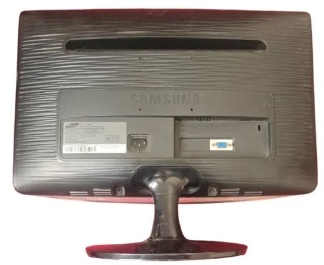 Monitor Samsung SyncMaster B1930N de 18,5" LCD (funcionando perfeitamente) c/ marcas - Foto 2