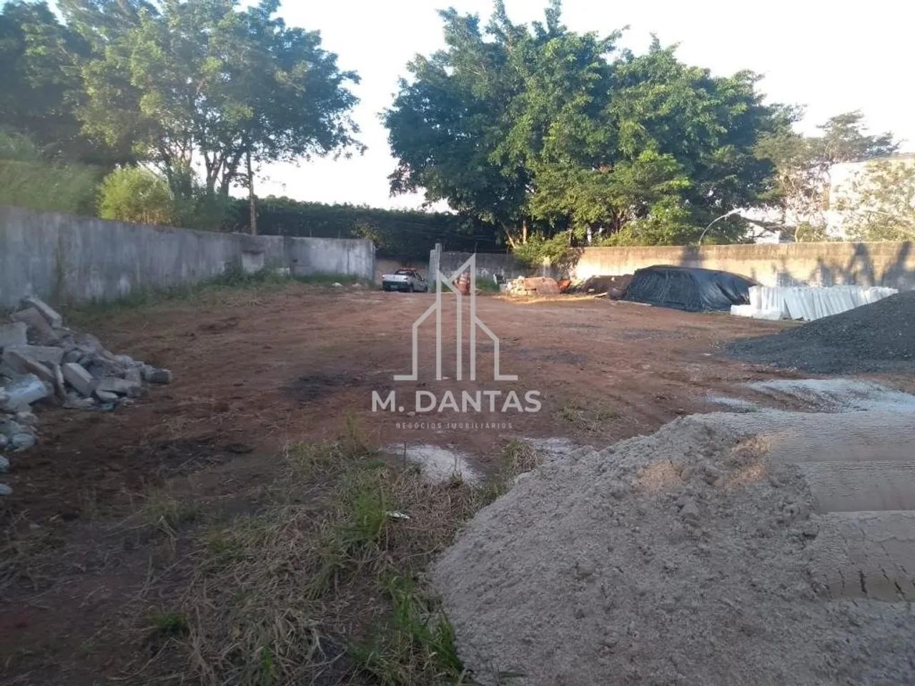 Terreno com 1.180 m² totalmente plano Interlagos - Foto 2