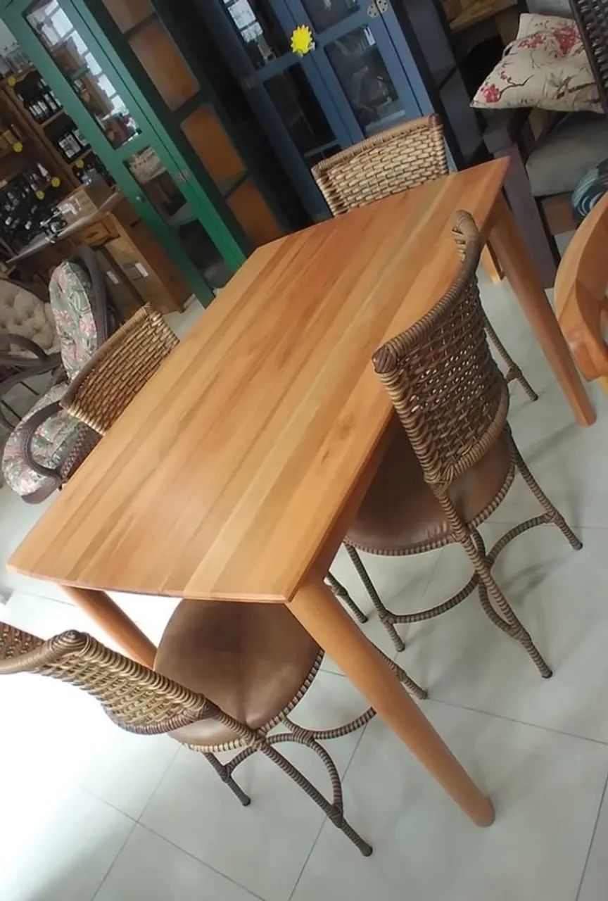Conjunto Mesa Retangular Eucalipto + 4 Cadeiras Em Ferro e Fibra - Foto 3