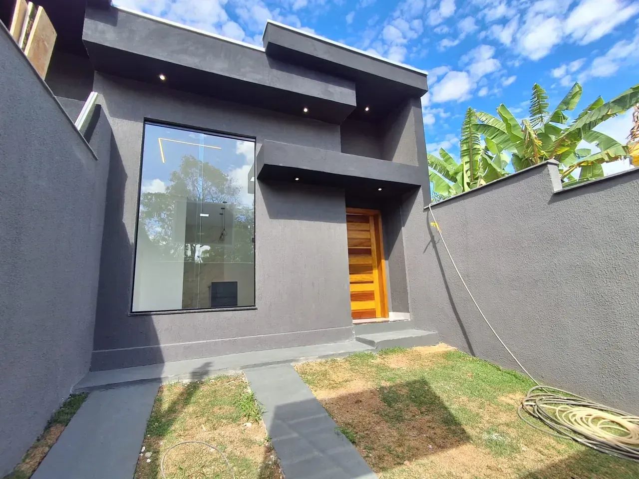 Casa com 3 quartos sendo 1 suíte 2 banheiros 2 vagas - Foto 3