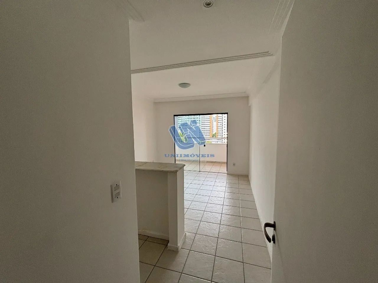 Apartamento quarto e sala com varanda 50m2 no Caminho das Arvores - Foto 5