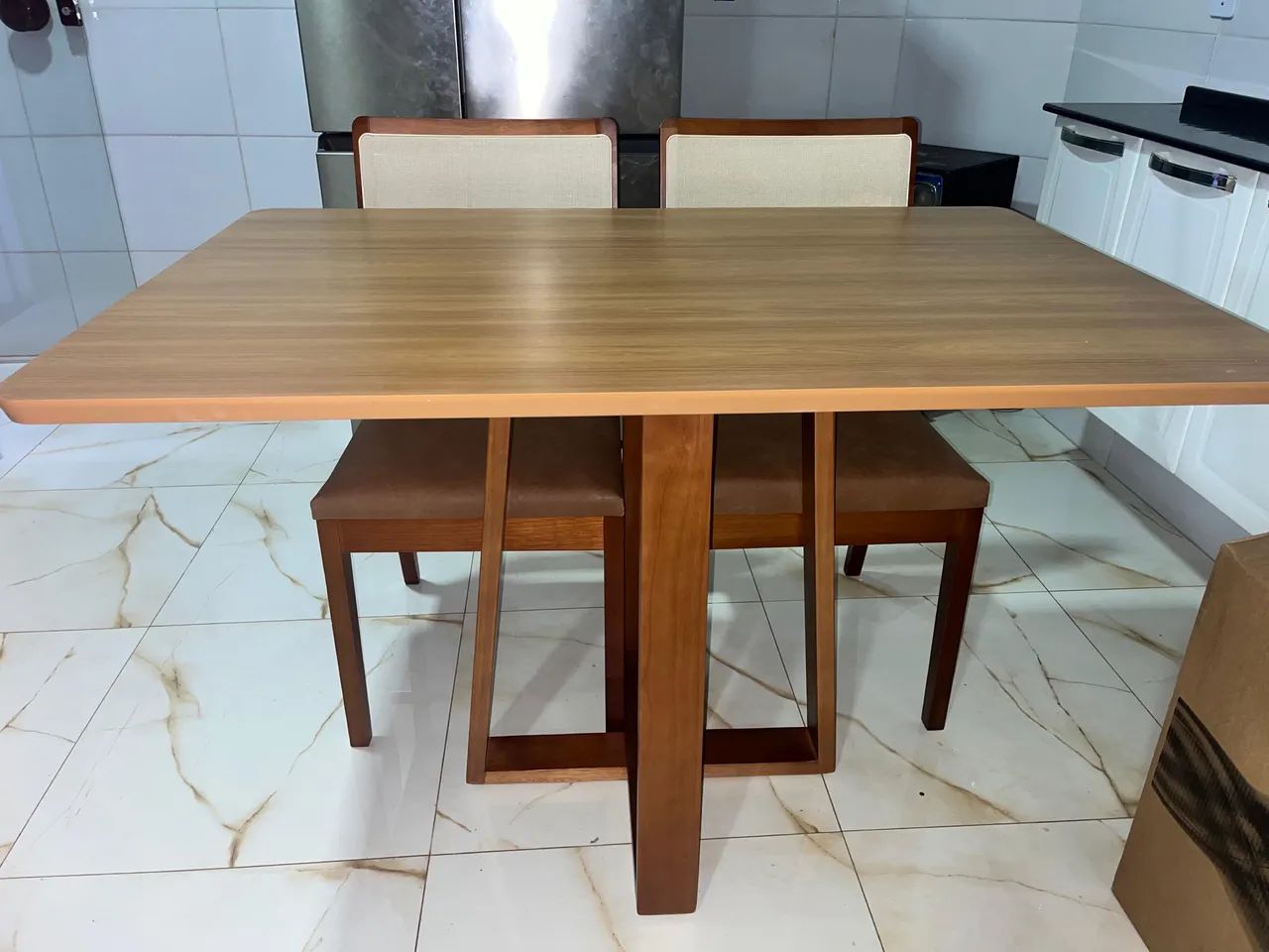 Mesa de jantar cadeiras de madeira  - Foto 3