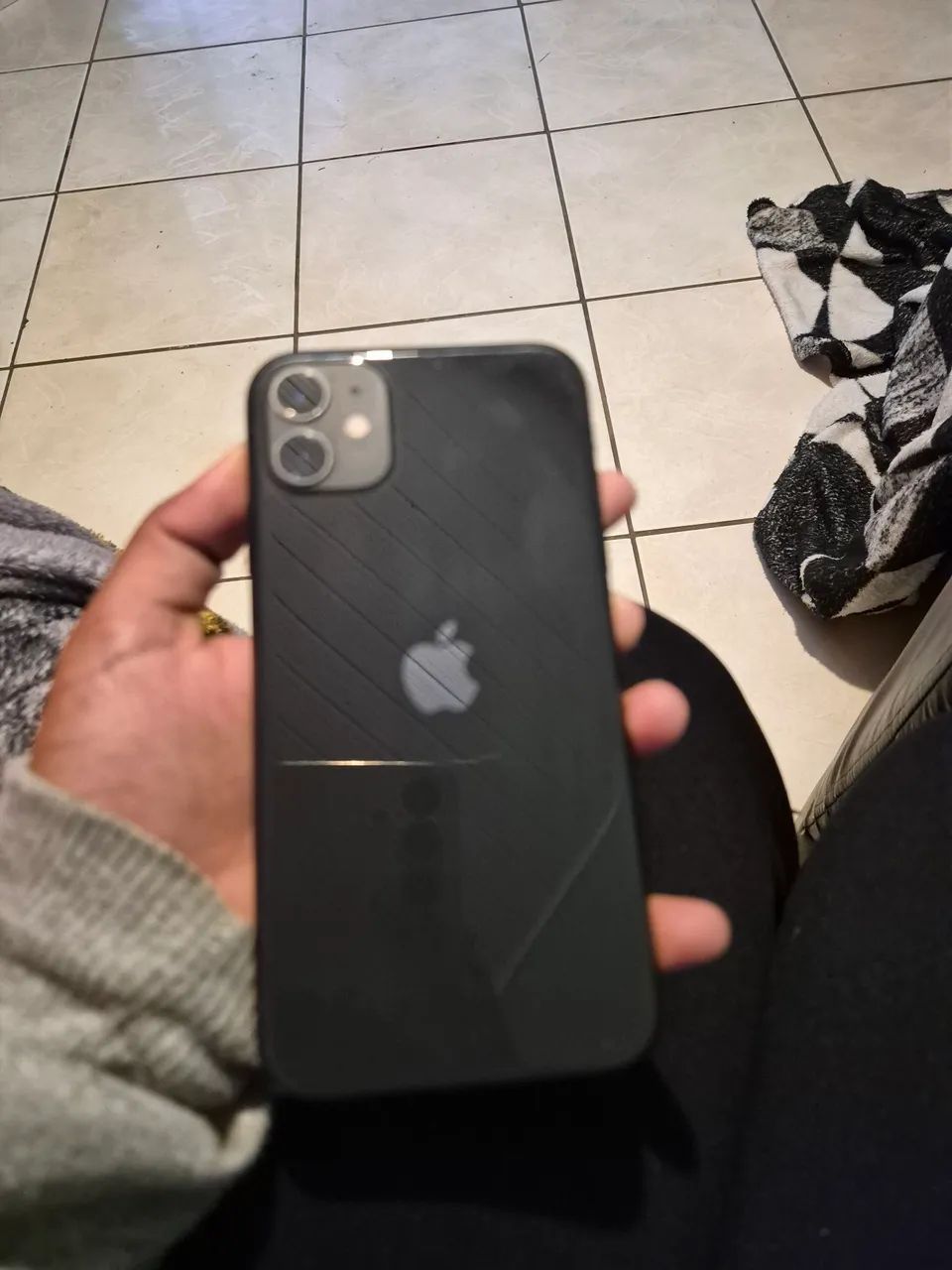 iphone 11 64gb 82% de saúde de bateria  - Foto 2