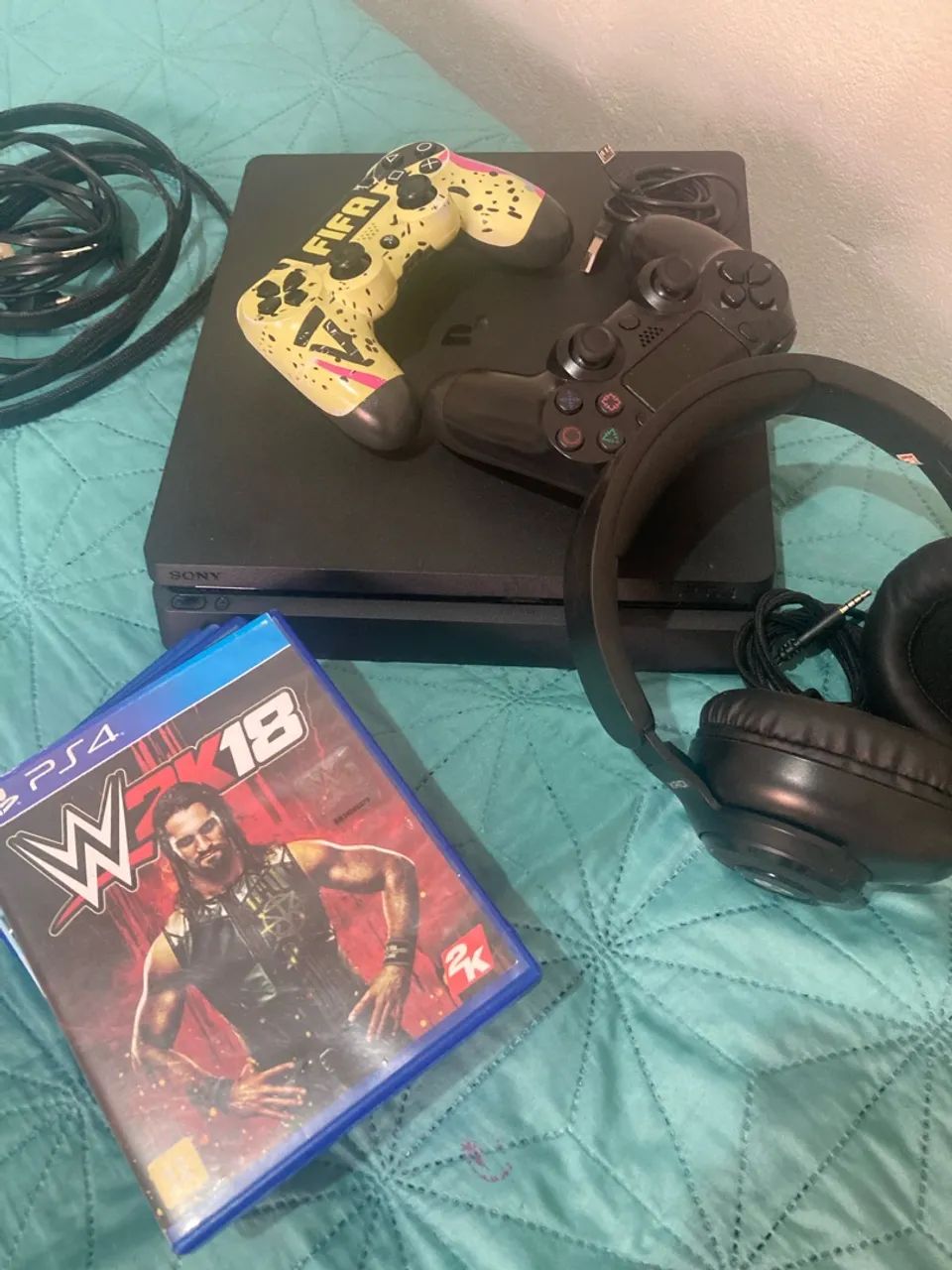Vende se pS4