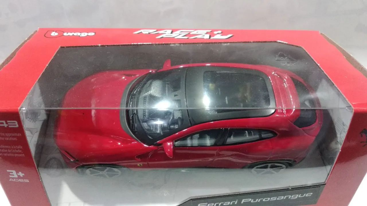 Miniatura Ferrari Purosangue 1:43 Bburago - Foto 4