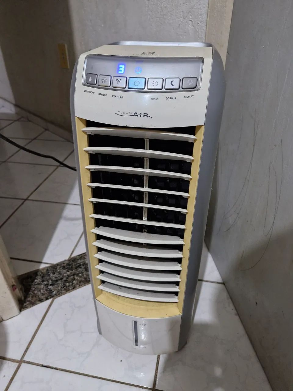 Climatizador de ar Eletrolux com gaveta para gelo - Foto 3