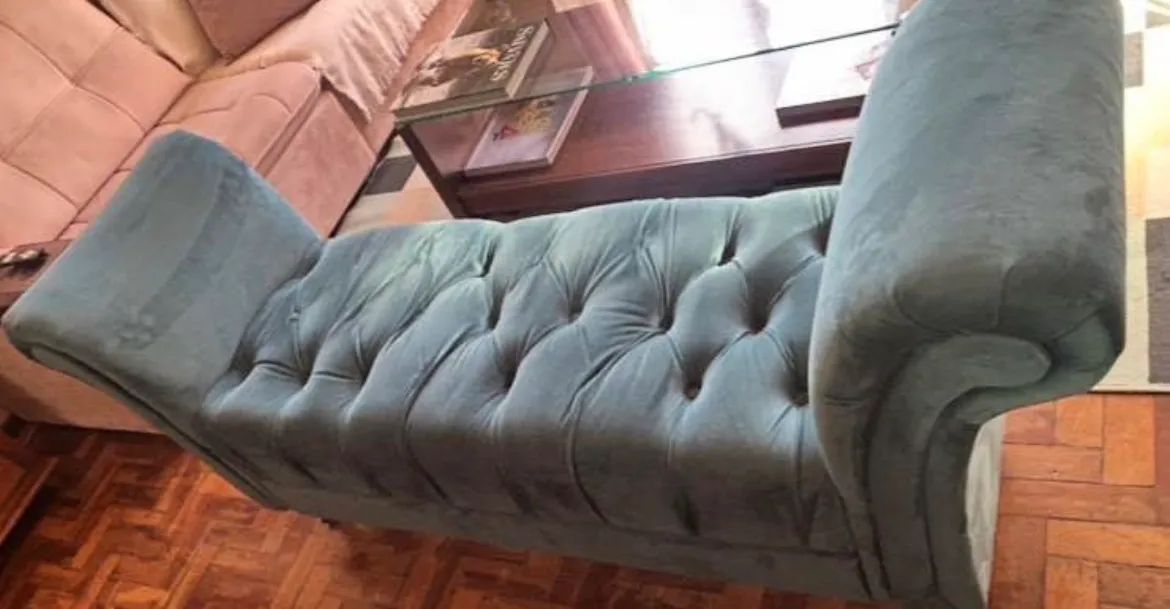 Sofá recamier em tecido suede verde água - Foto 3