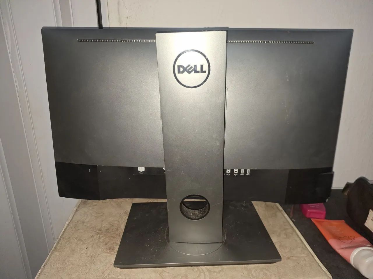 MONITOR Dell UltraSharp UP2516D. Com tela Ruim - Foto 2