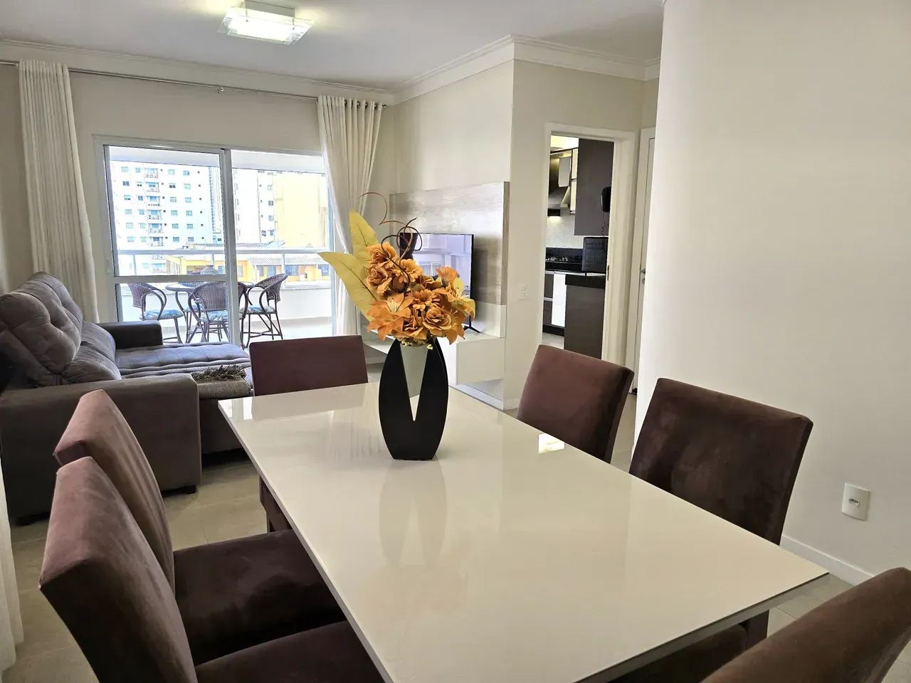Apartamento para aluguel possui 100 metros quadrados com 2 quartos - Foto 7