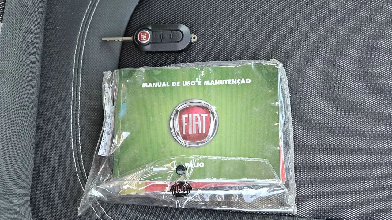 Fiat Palio Essence 1.6 Flex 16V 5P 2015