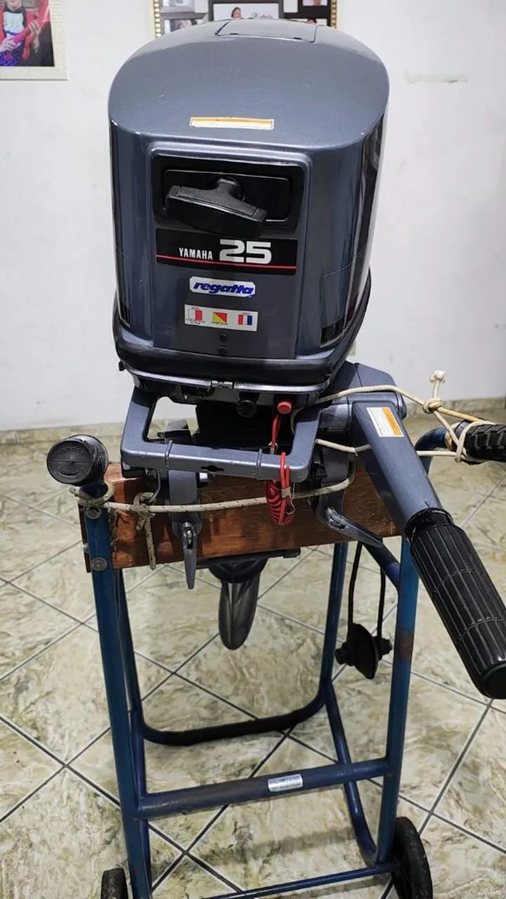 Motor de popa YAMAHA 25 HP  - Foto 2