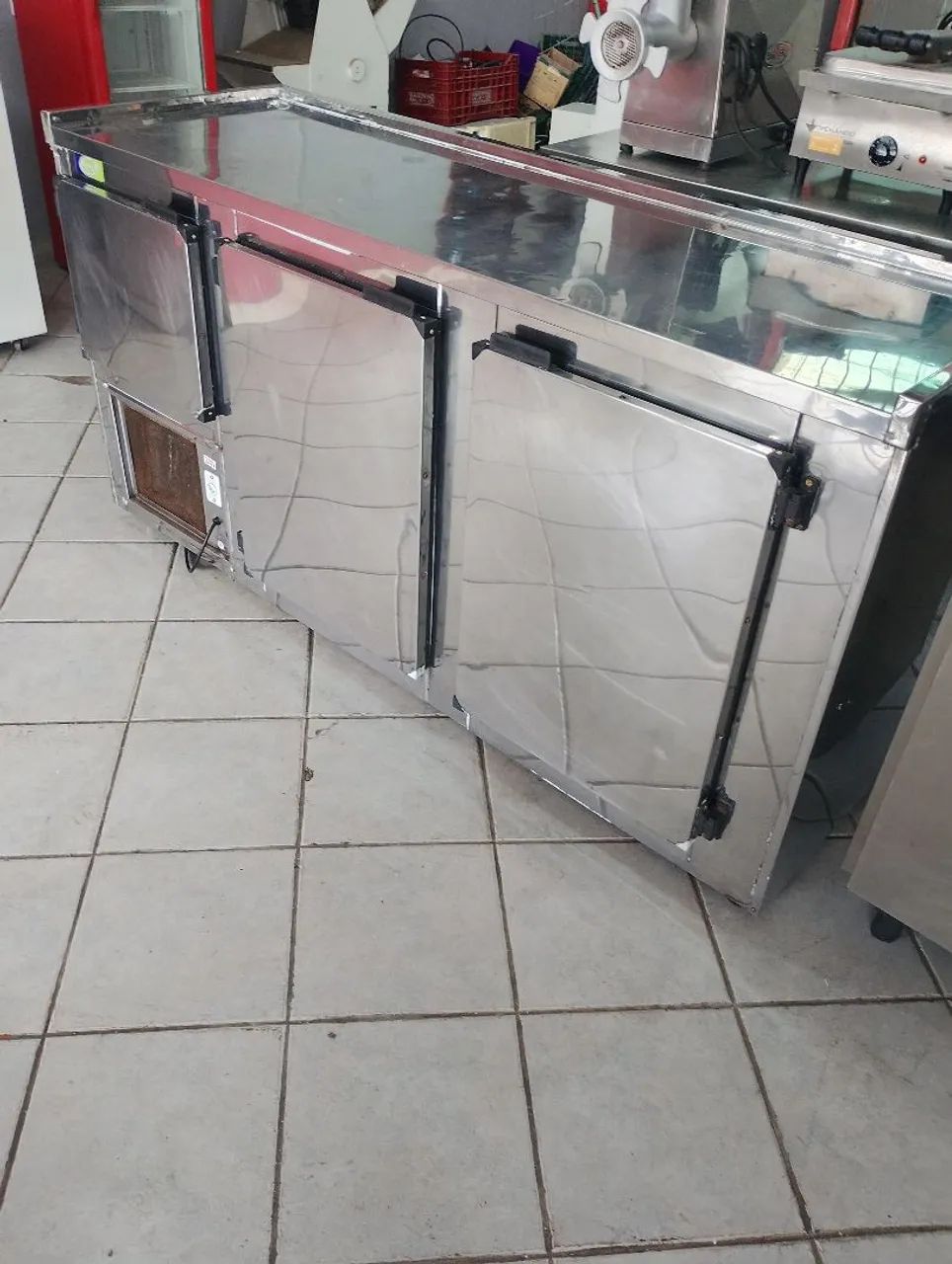 BALCÃO DE INOX REFRIGERADO TUDO FUNCIONANDO PERFEITAMENTE 220 VOLTS ENTREGA GRÁTIS  - Foto 2